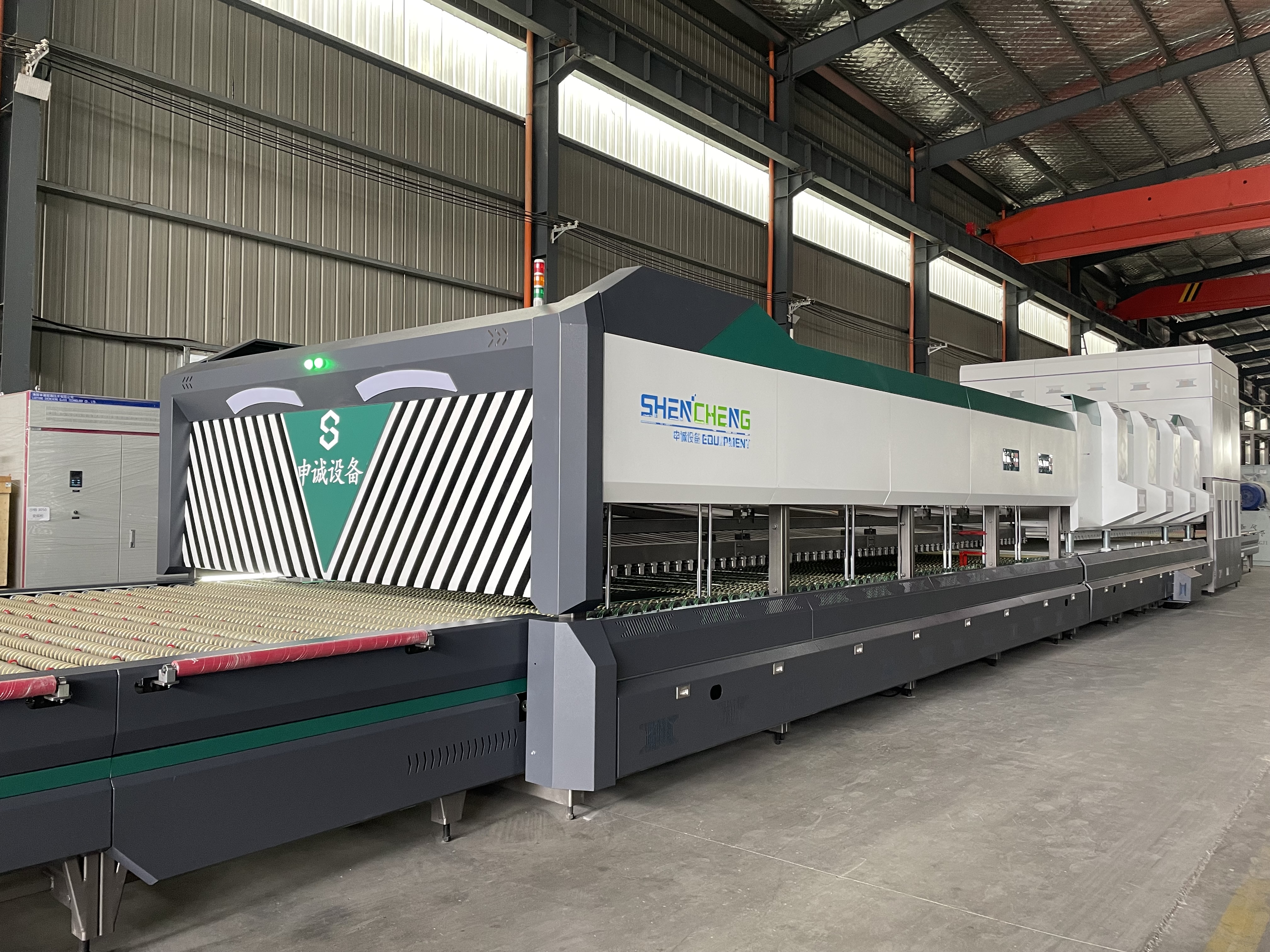 玻（bō）璃鋼化爐的操作流程及（jí）操作安全注意事項